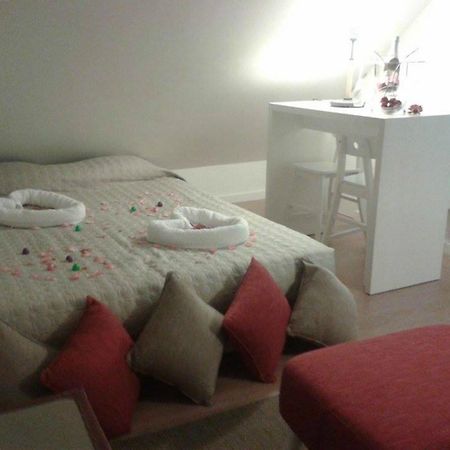 Brown House Villa Geres Room photo